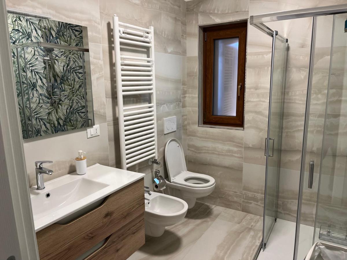 Villa Giorgia Al Mare ビシェーリエ エクステリア 写真