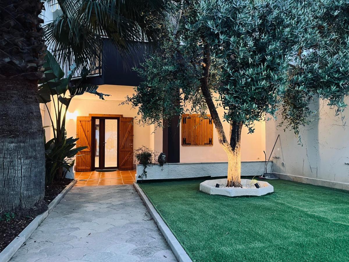 Villa Giorgia Al Mare ビシェーリエ エクステリア 写真